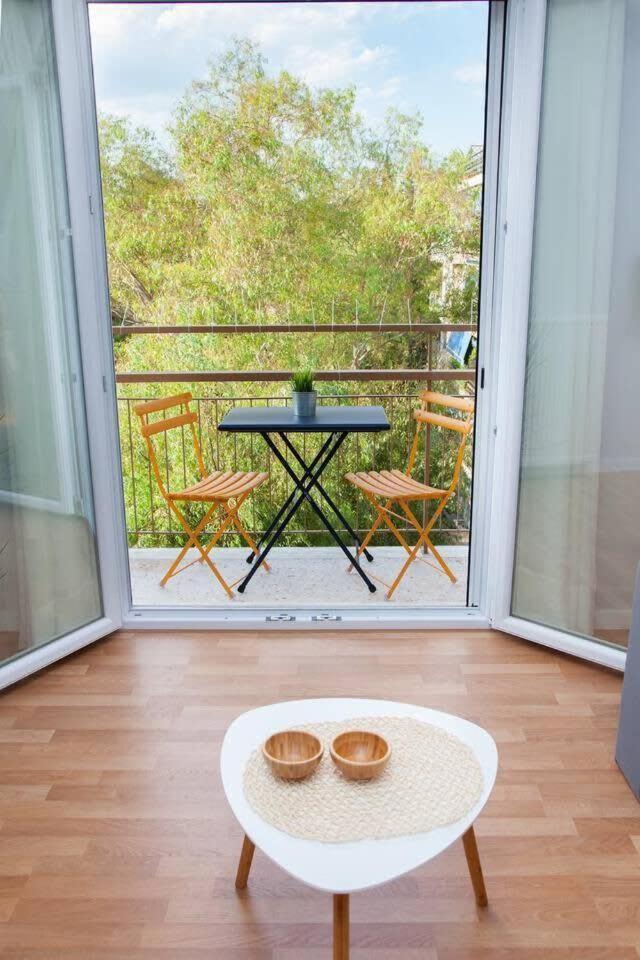 Fully Renovated, Modern Beauty In Central Athens! エクステリア 写真