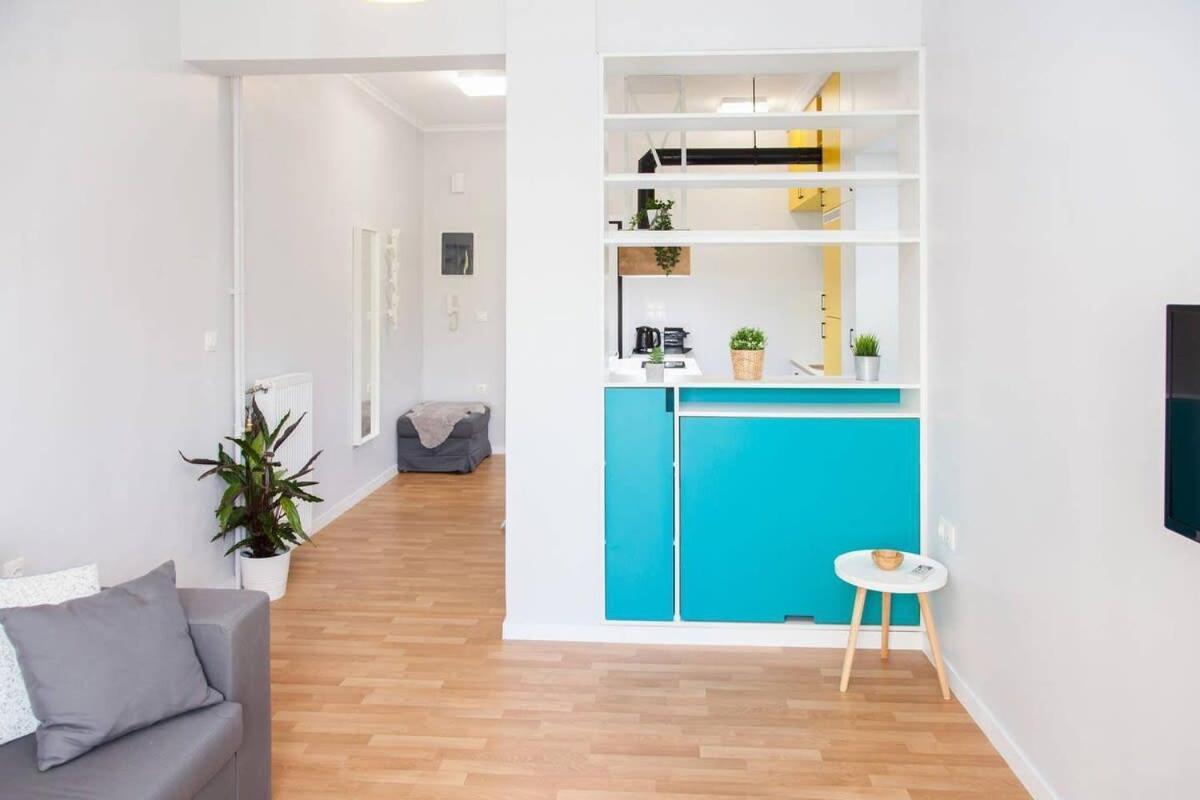 Fully Renovated, Modern Beauty In Central Athens! エクステリア 写真