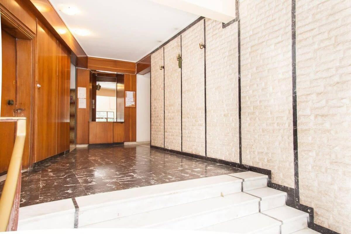 Fully Renovated, Modern Beauty In Central Athens! エクステリア 写真