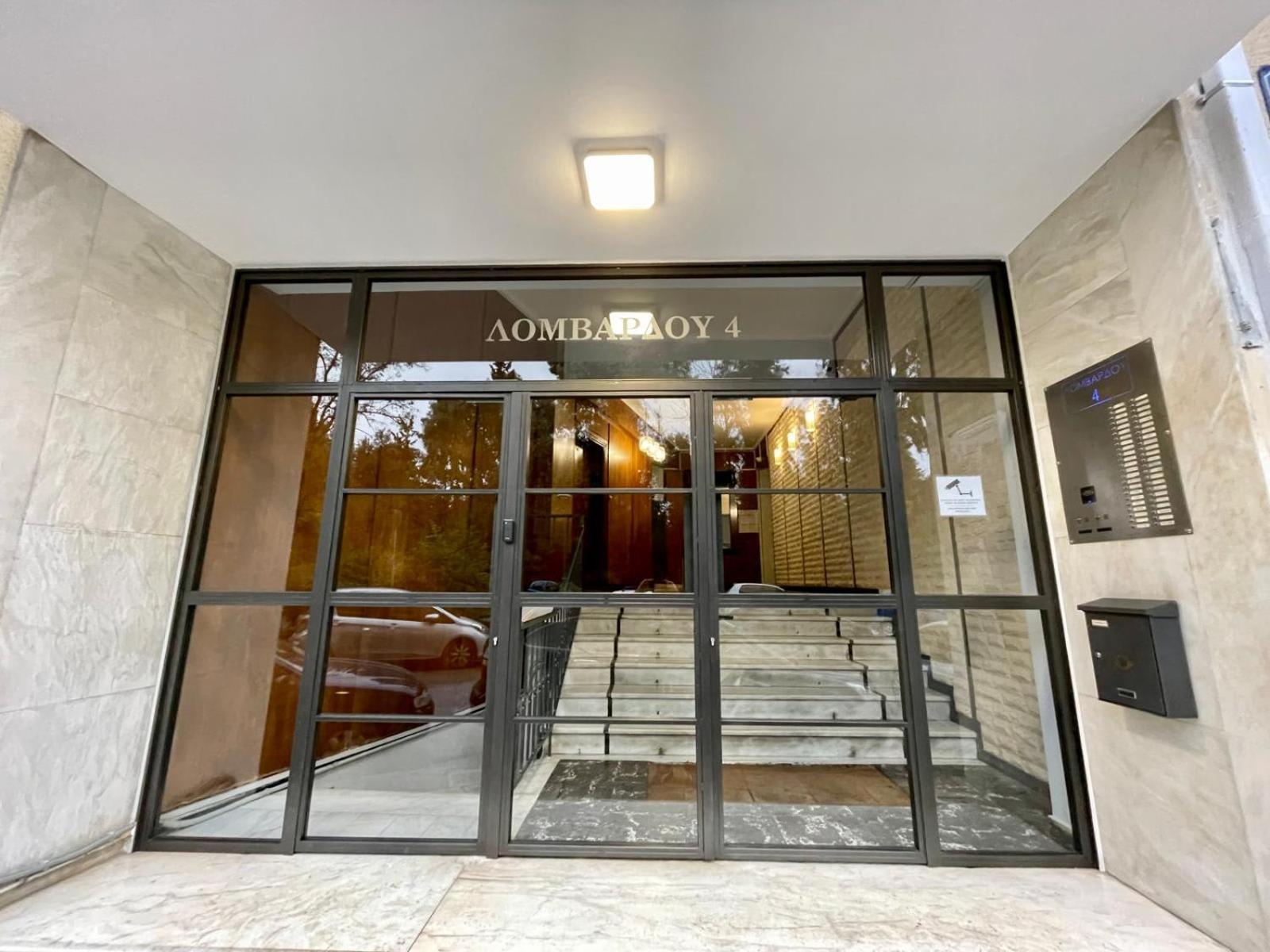 Fully Renovated, Modern Beauty In Central Athens! エクステリア 写真
