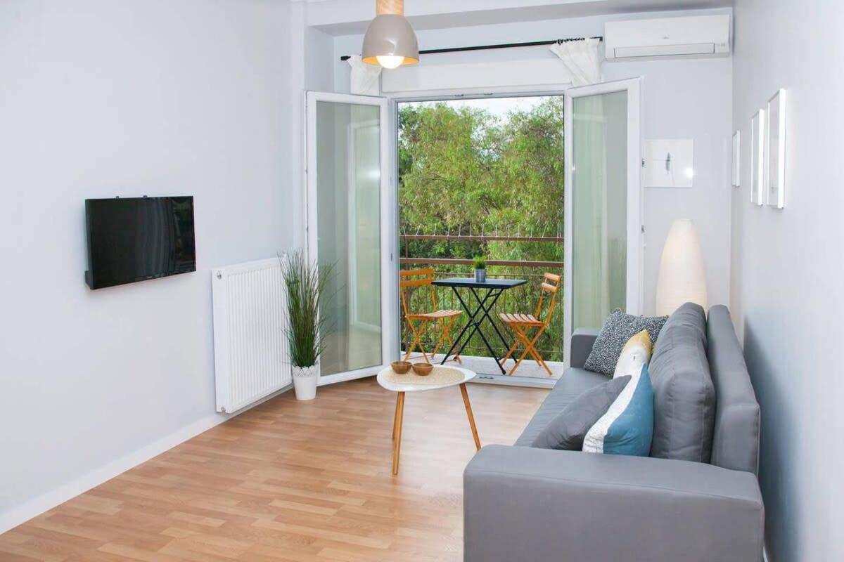 Fully Renovated, Modern Beauty In Central Athens! エクステリア 写真